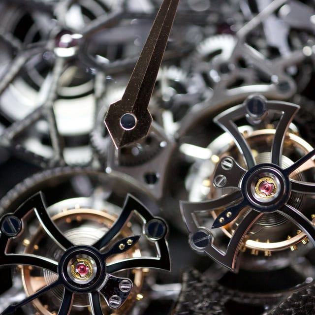 Roger Dubuis care & maintenance Excalibur double tourbillon detail
