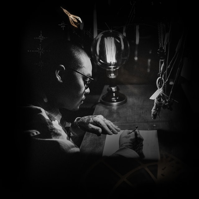 Dr Woo drawing the Roger Dubuis star