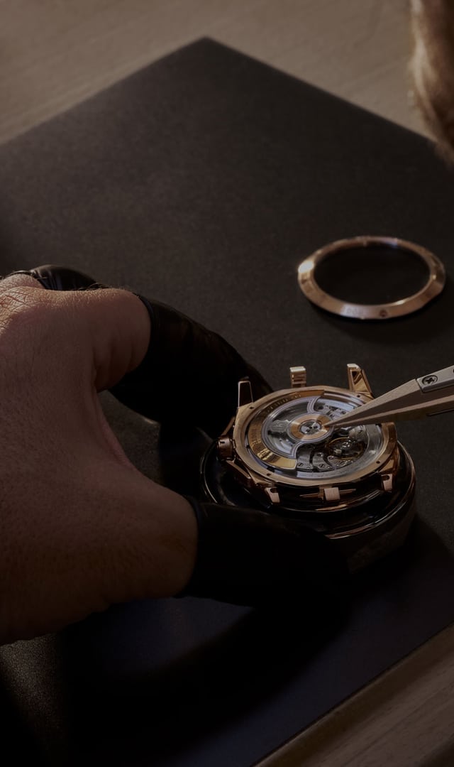 Roger Dubuis care & maintenance watch being serviced header