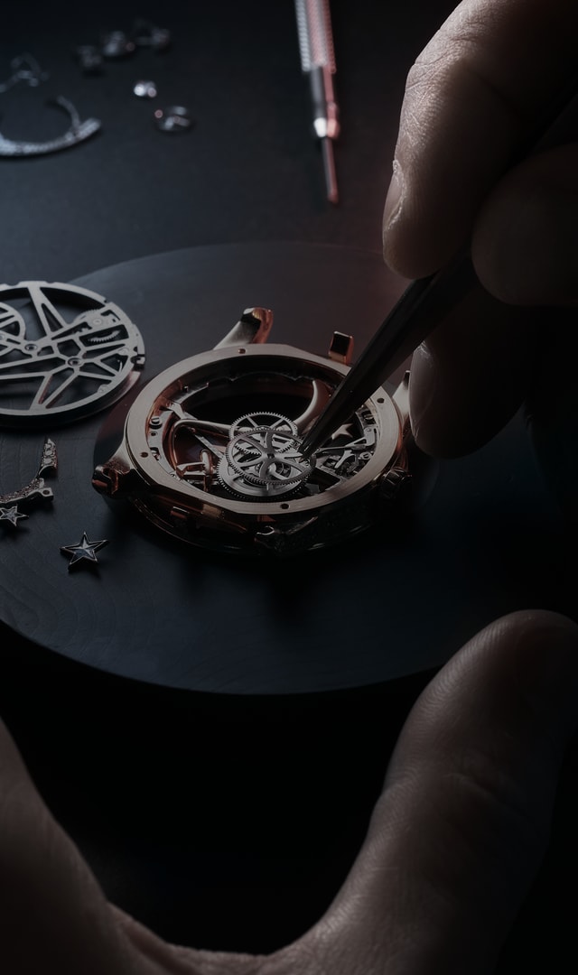 Roger Dubuis care & maintenance watch being serviced header